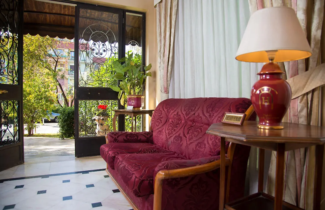 Hotel Arco Di Travertino-1